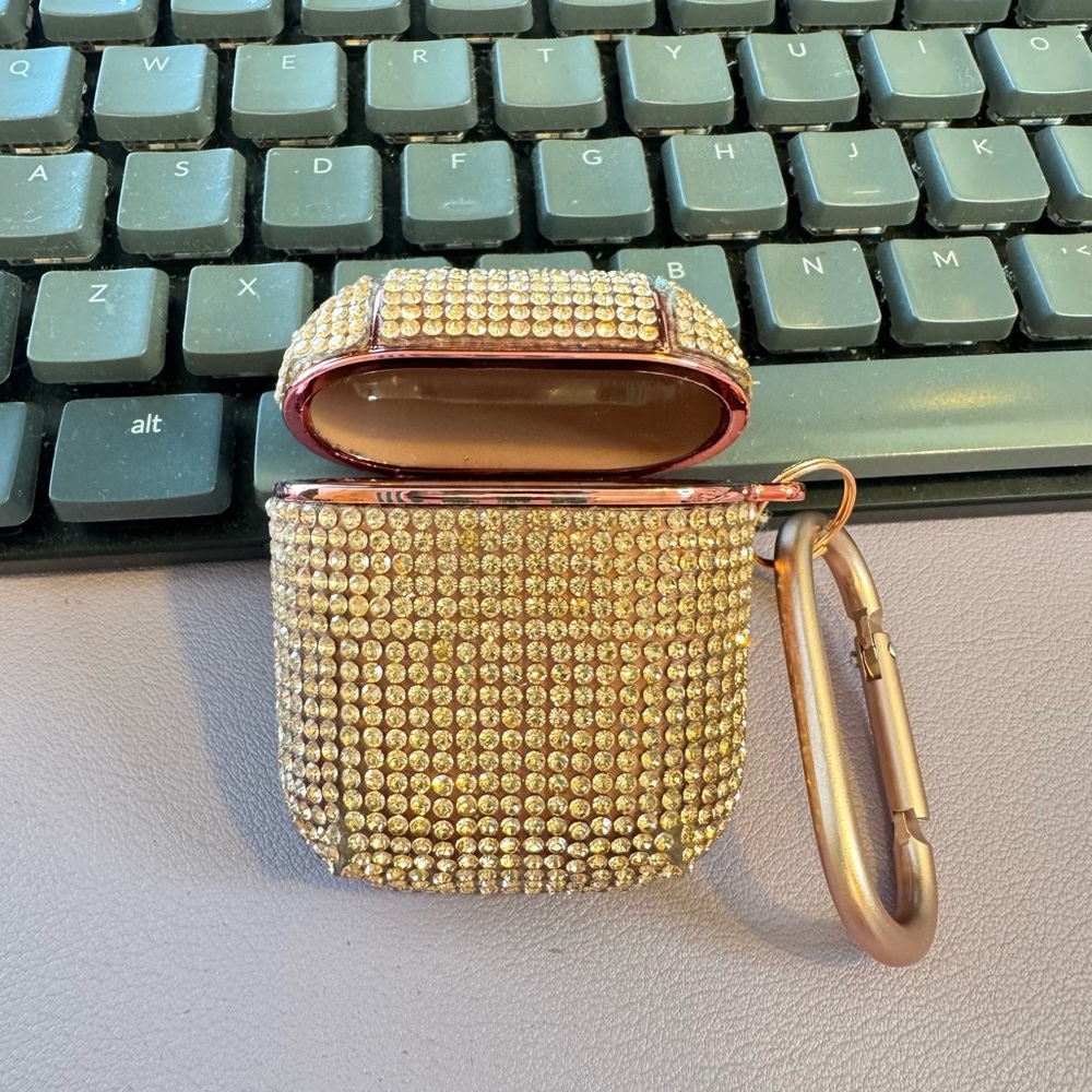 Rose gold AirPods Case with Clip